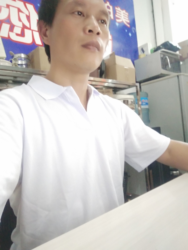 深蓝色的海的第一张照片--福建相亲网