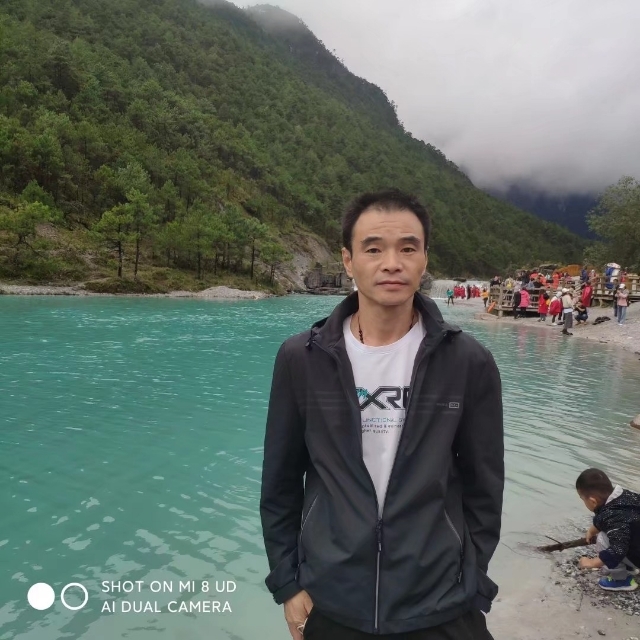 流星的第一张照片--福建相亲网