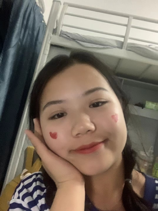轻轻的一片云的第一张照片--福建相亲网