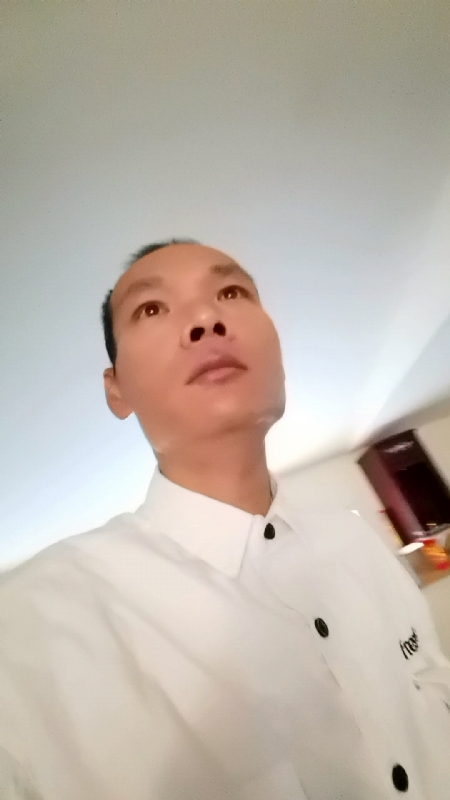 只影向谁去的第五张照片--福建相亲网