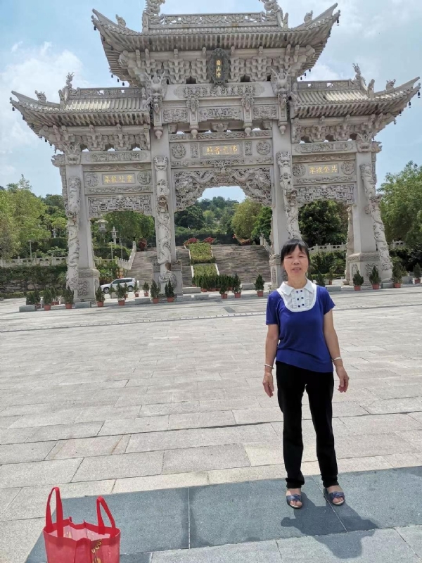 面朝大海春暖花开的第一张照片--福建相亲网