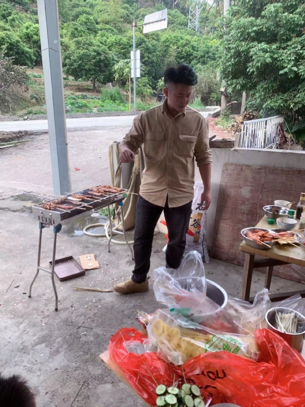 你黑我哟的第一张照片--福建相亲网