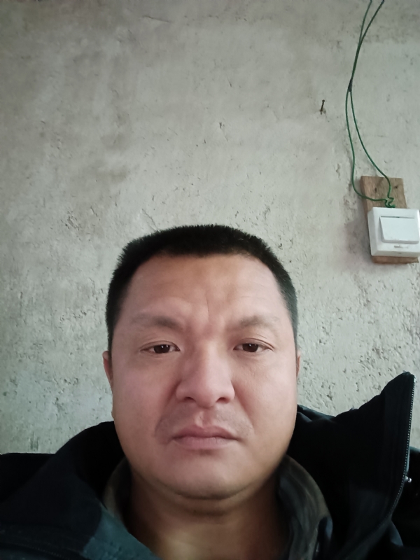 兰成龙的第四张照片--福建相亲网