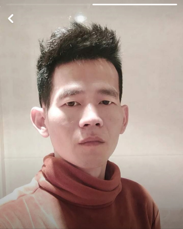 白了少年头的第一张照片--福建相亲网