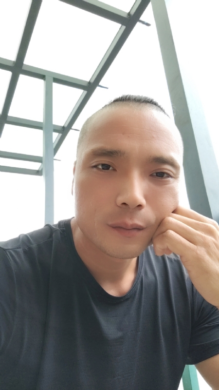 伯爵的第三张照片--福建相亲网